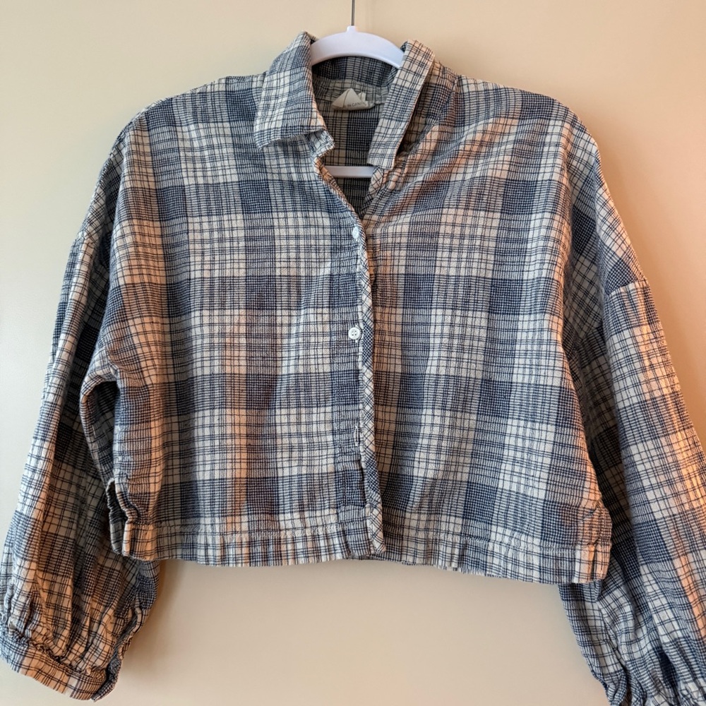 Beaton Linen Cropped Button-Up Shirt